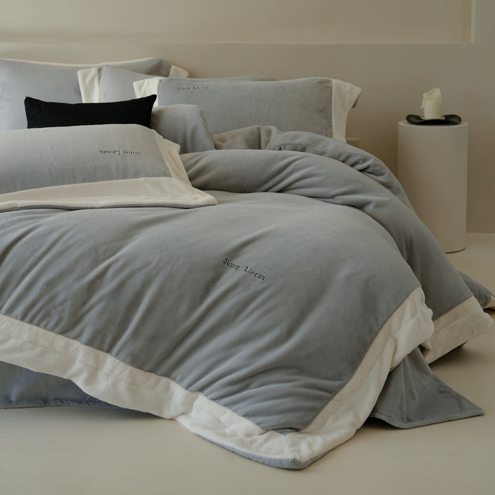 Luxurious Plush Bedding Set