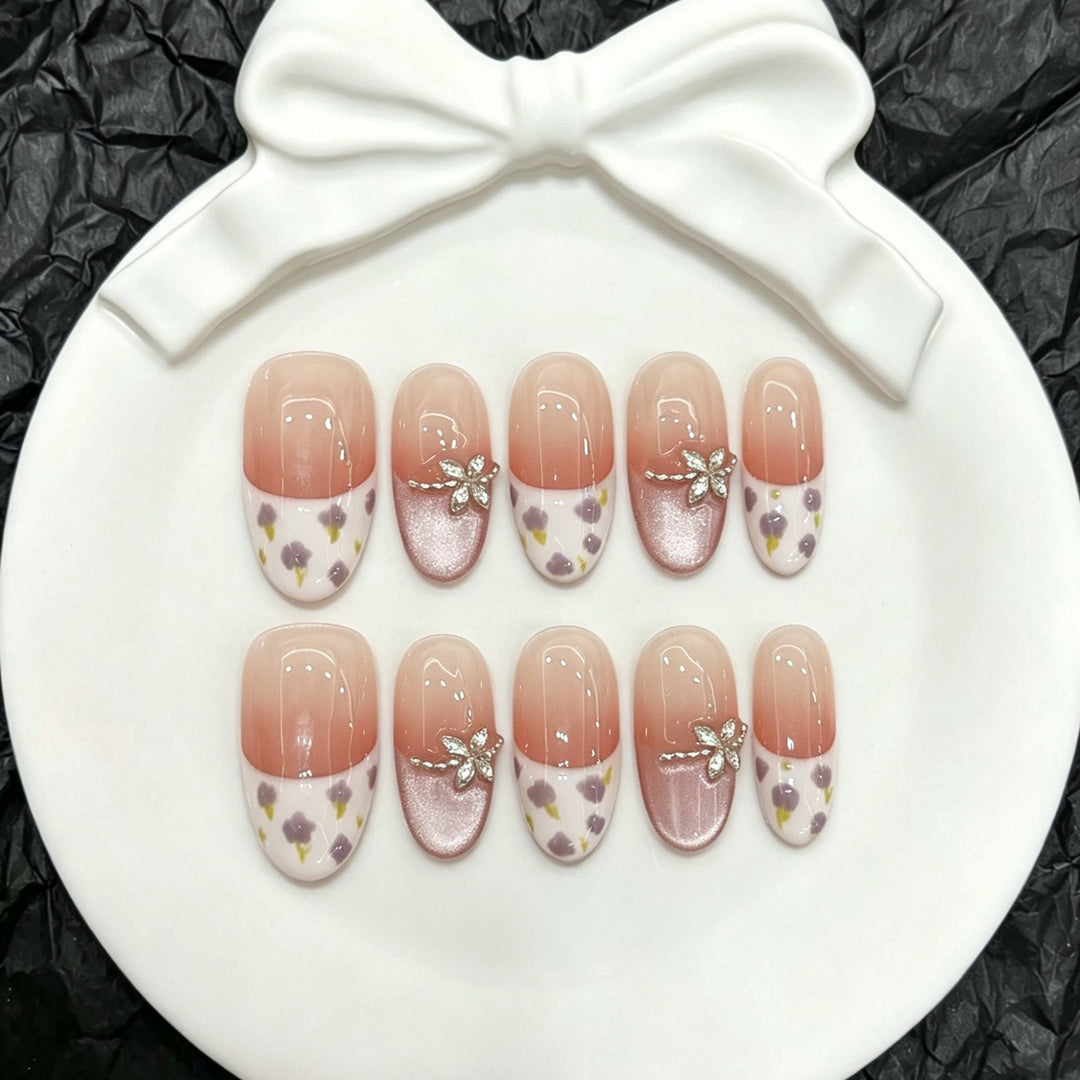 Artistic Floral Press-On Nail Art Set with Glittering Accents