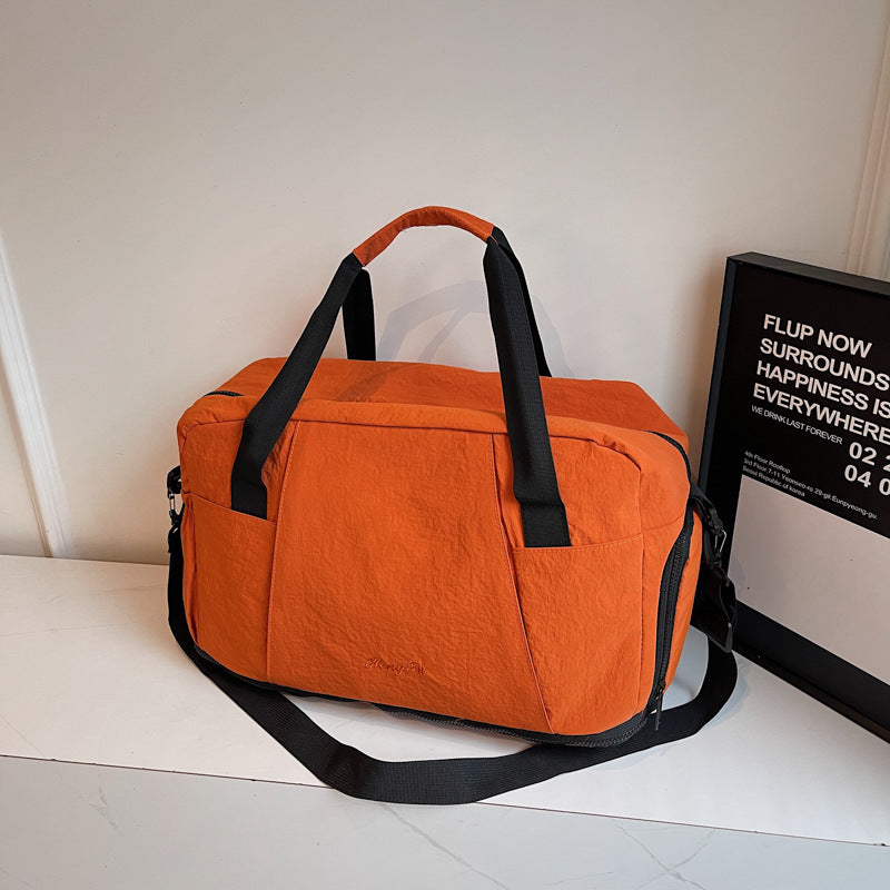 Sporty travel bag with practical outer pockets Stornfield