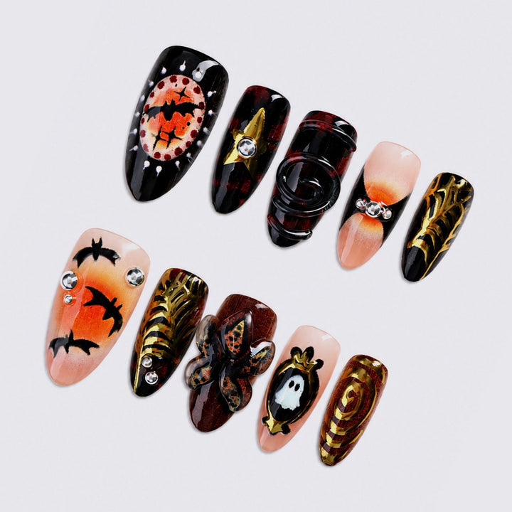 Creative nail art set with spooky Halloween motifs Stornfield