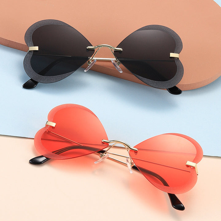 Women's Heart-Shaped Sunglasses in Trendy Design Stornfield