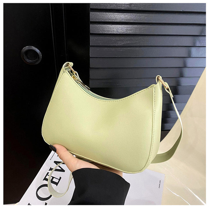Elegant Handbag in Curved Design Stornfield