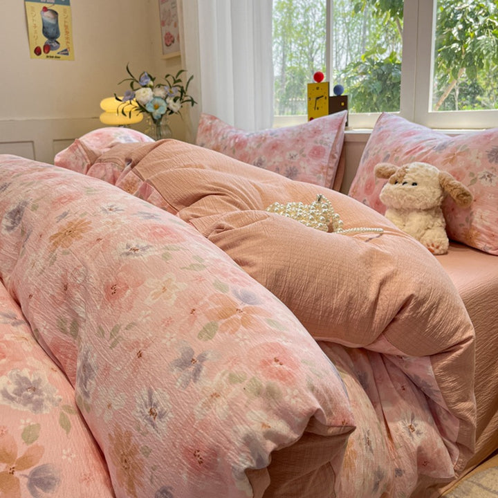 Lightweight Decorative Bedding Set