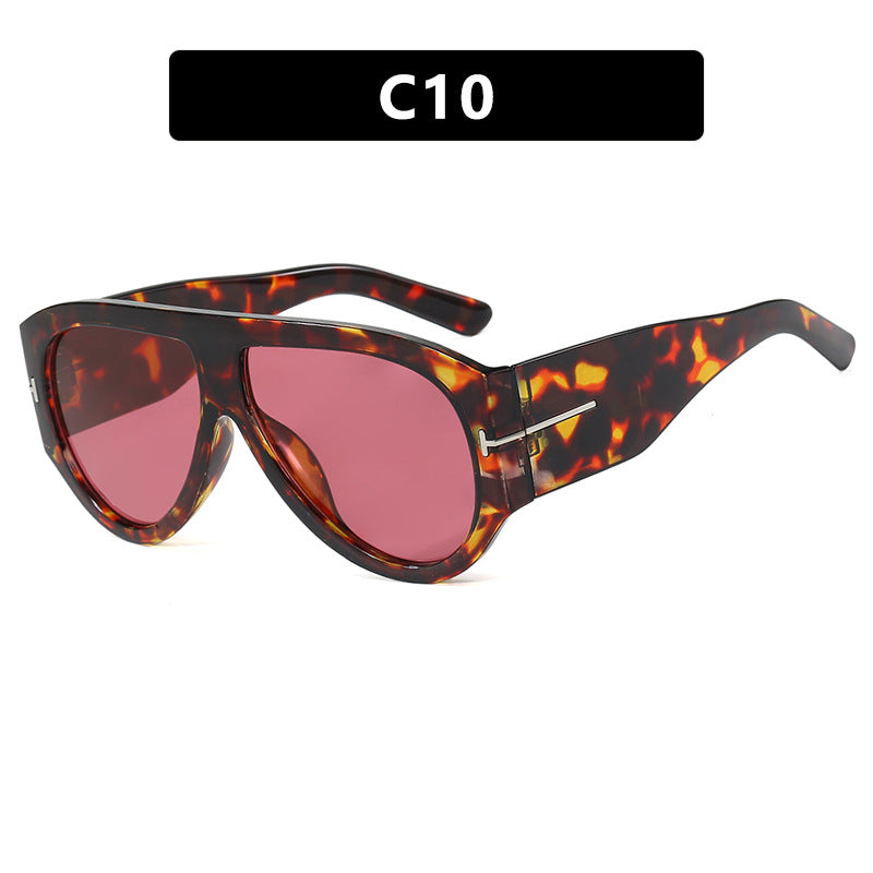 Women's fashionable oversized sunglasses in retro style Stornfield
