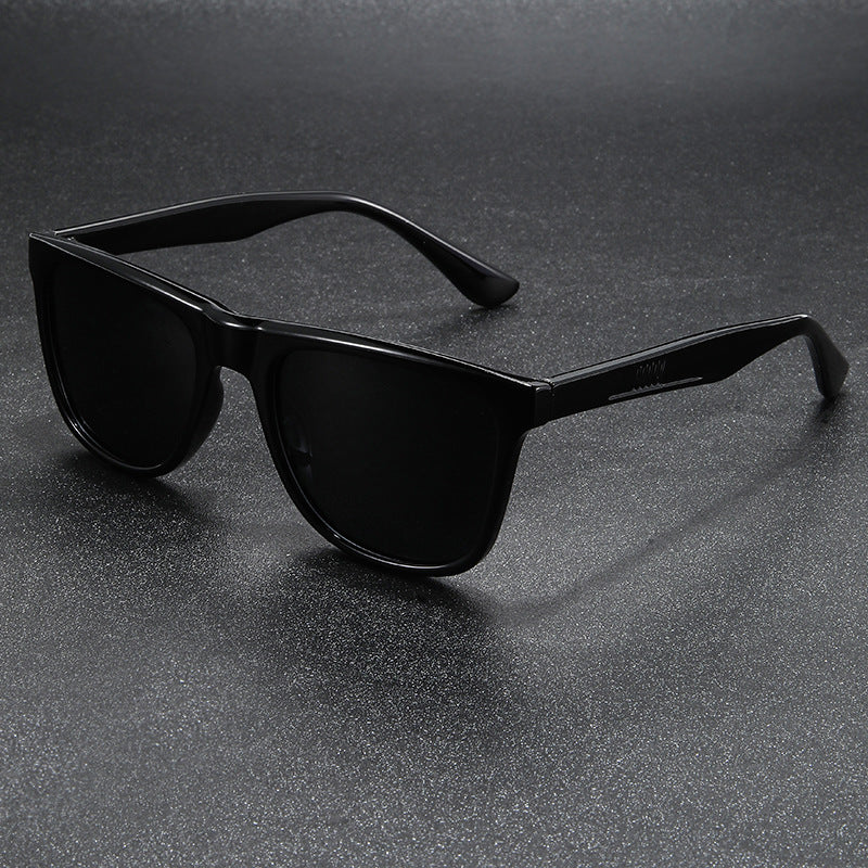 Women's sunglasses in striking vintage style Stornfield
