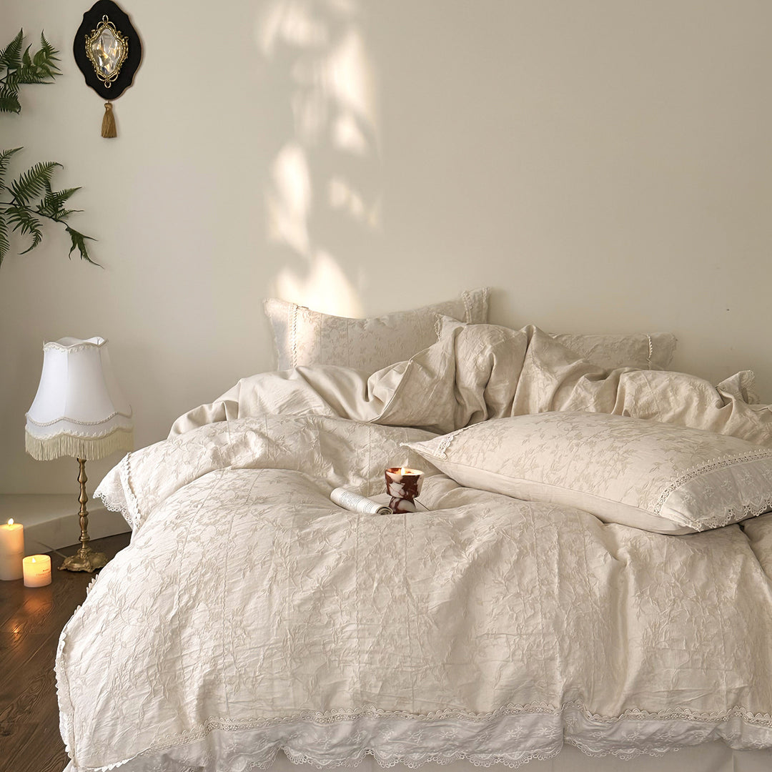 Washed Linen Lace-Trim Duvet Cover Set with Scalloped Edge