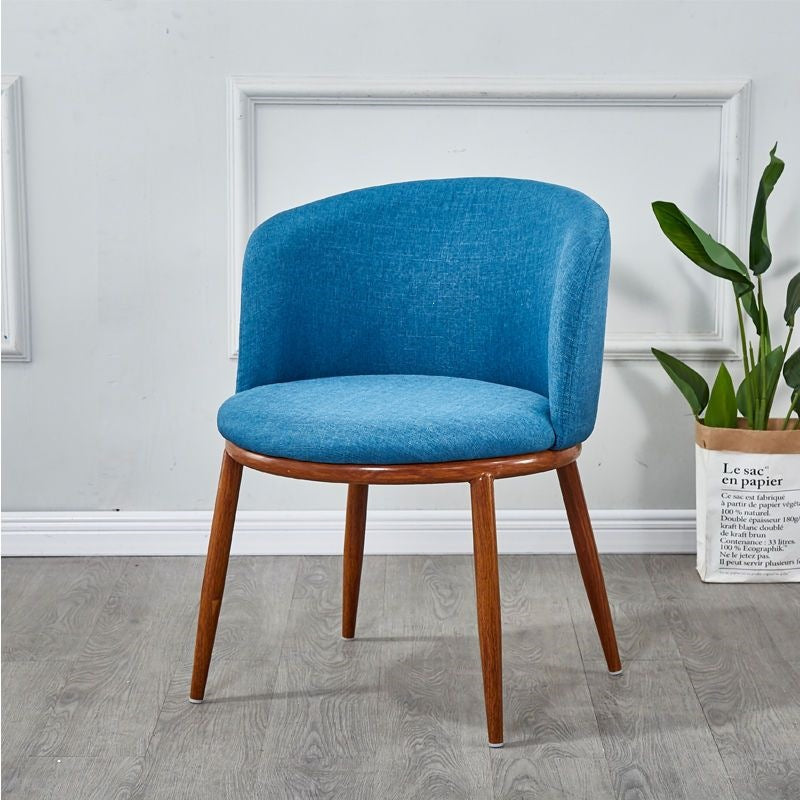 Polster chair with modern curves and comfortable seating surface Stornfield