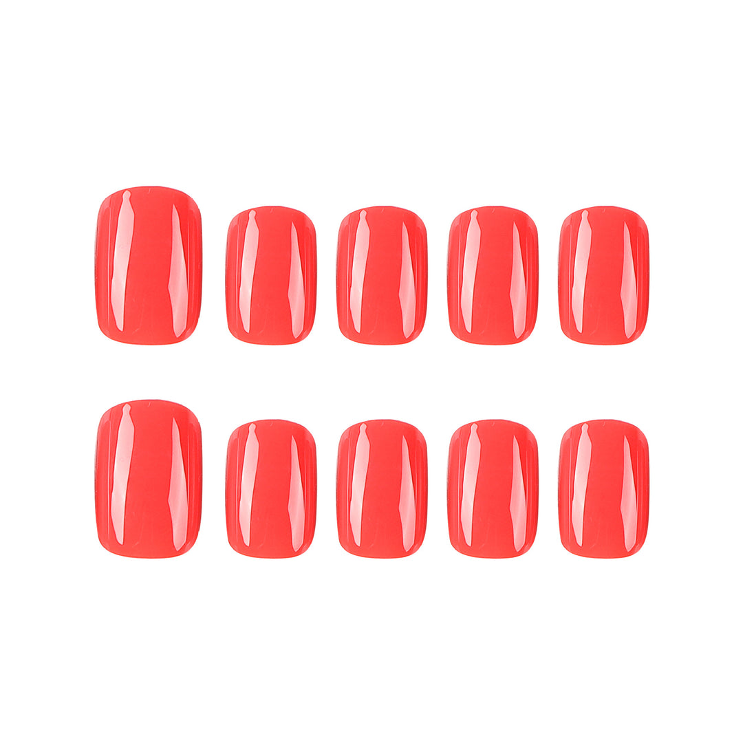 Glamorous nail art with high-gloss finish Stornfield