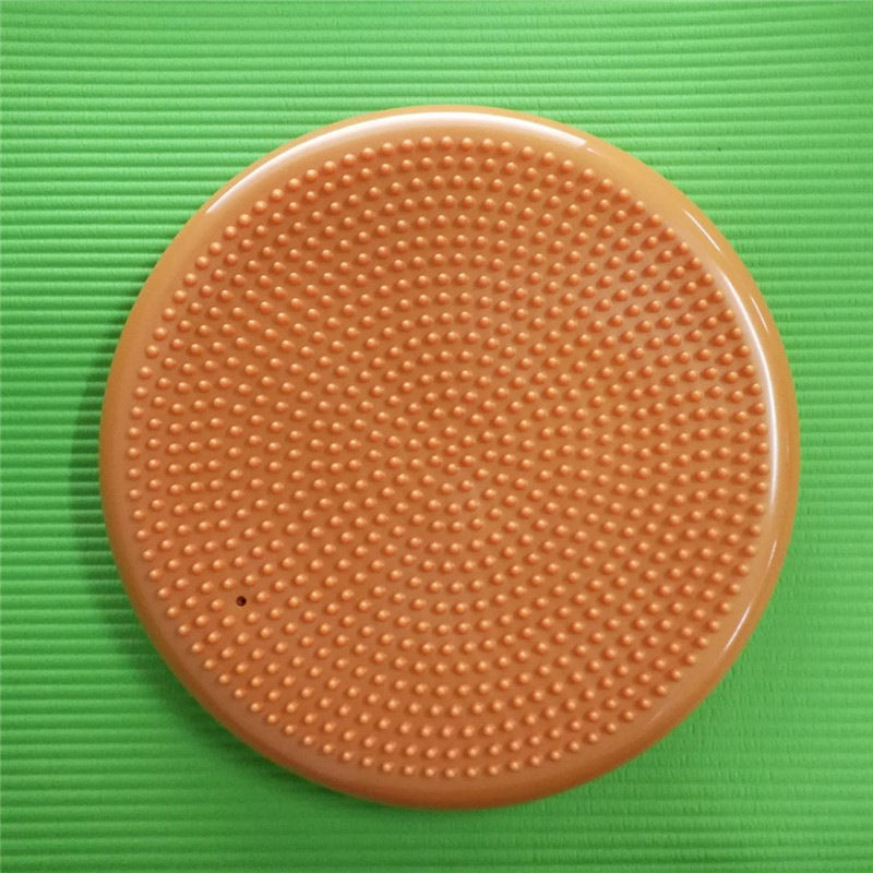 Round massage surface with special pressure knobs Stornfield