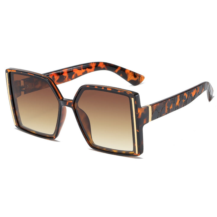 Women’s fashionable sunglasses in retro-inspired design Stornfield