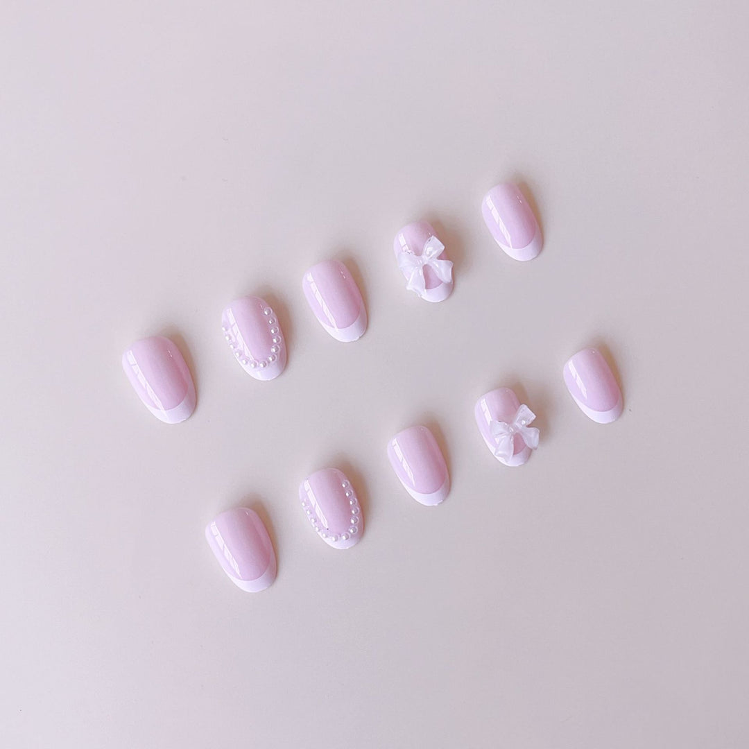 Artificial nail set with elegant 3D flower and lace accents Stornfield