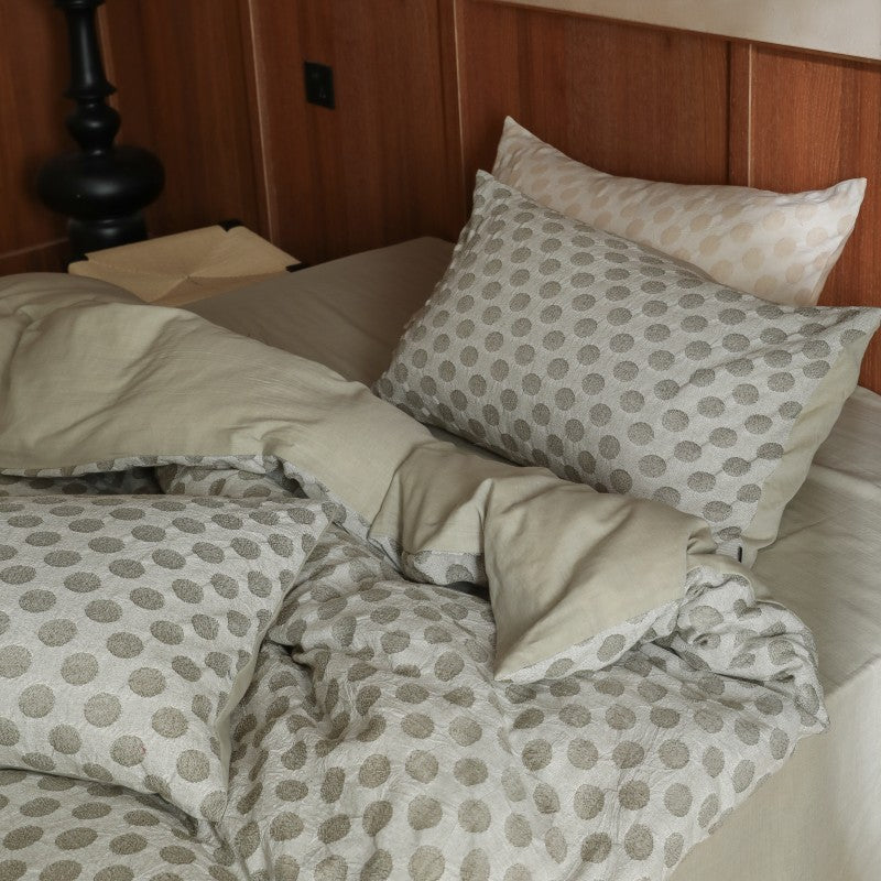 Luxury Jacquard Polka Dot Duvet Cover Set