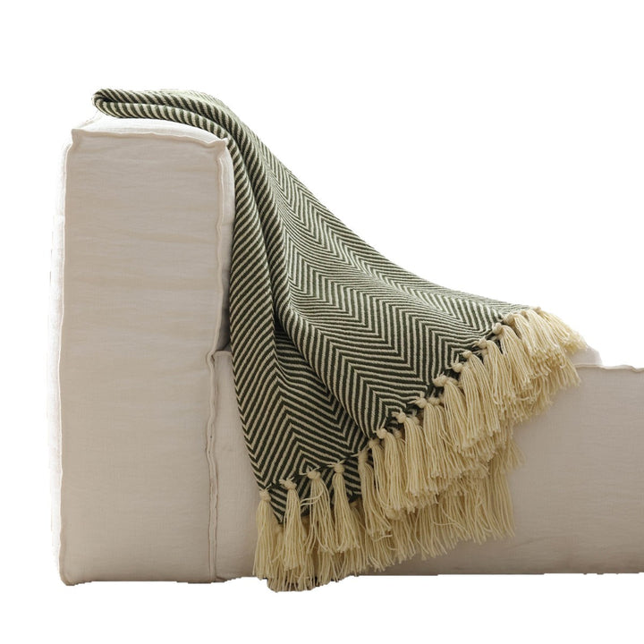 Chevron Pattern Decorative Throw