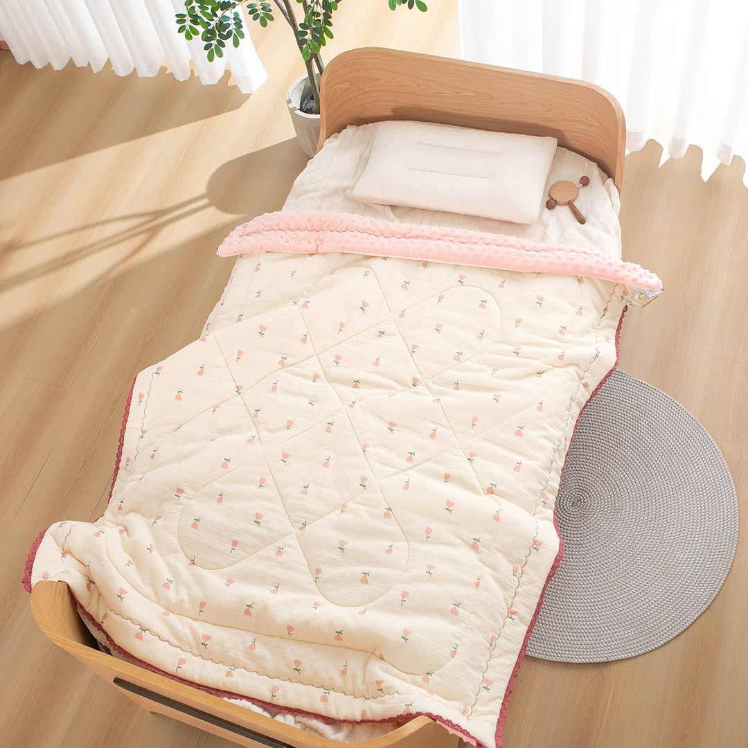 Women’s bedspread with high-quality floral design Stornfield