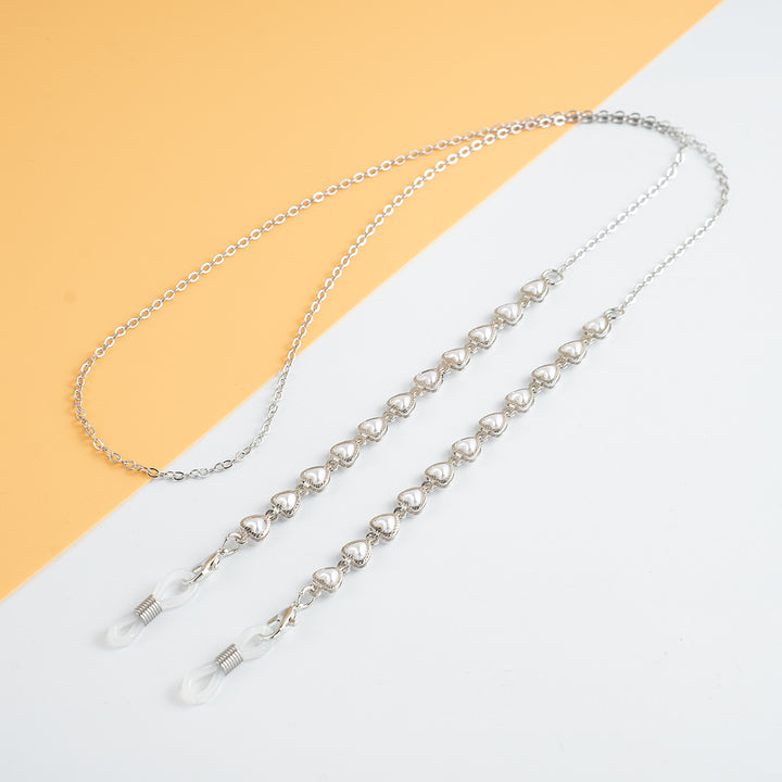 Elegant Pearl-Linked Eyewear Chain Stornfield
