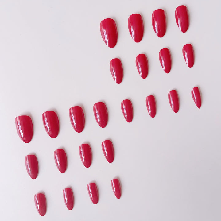 Artificial nail set with shiny, pointed accents Stornfield