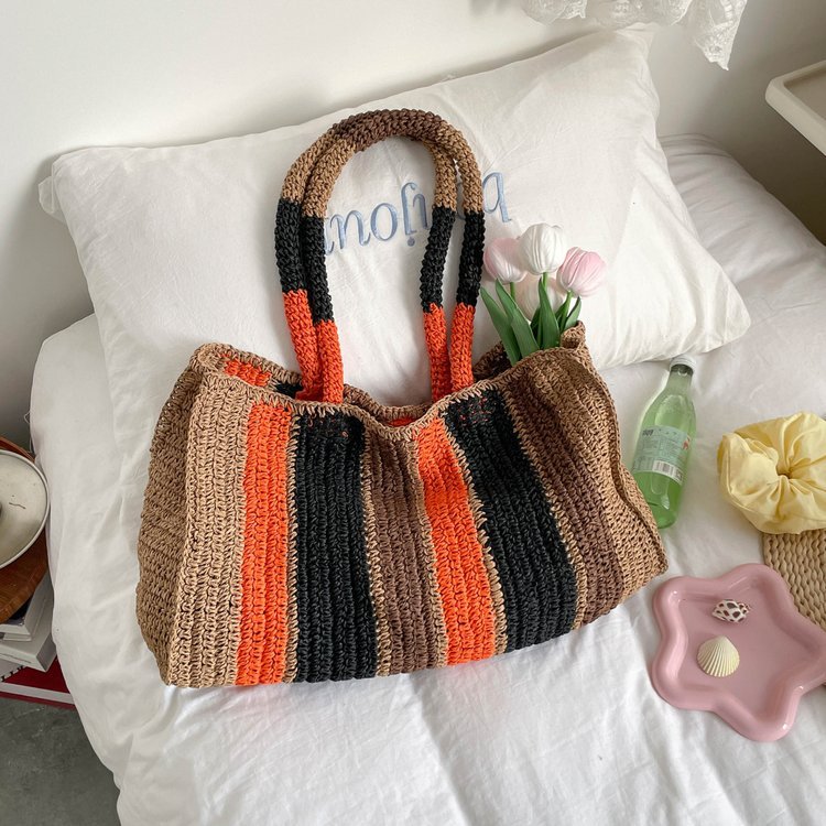 Handwoven shopping bag with modern stripes Stornfield