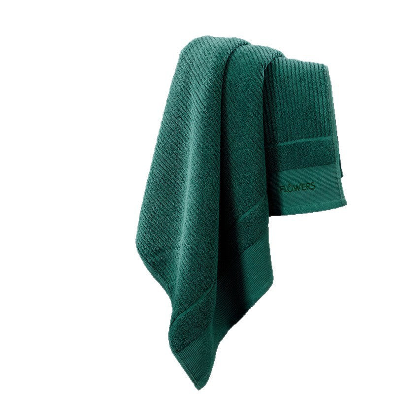 Luxurious terry towel set made of cotton velour with ribbed texture