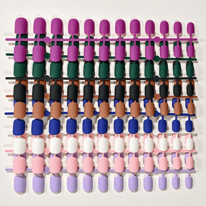 Removable Press-On Nail Collection Stornfield