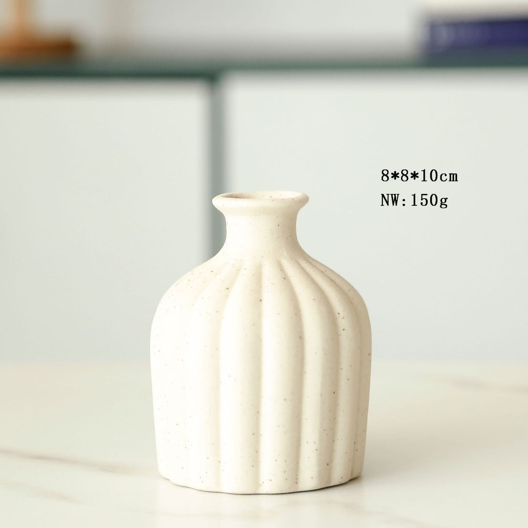 Modern Minimalist Ceramic Bud Vase Stornfeild