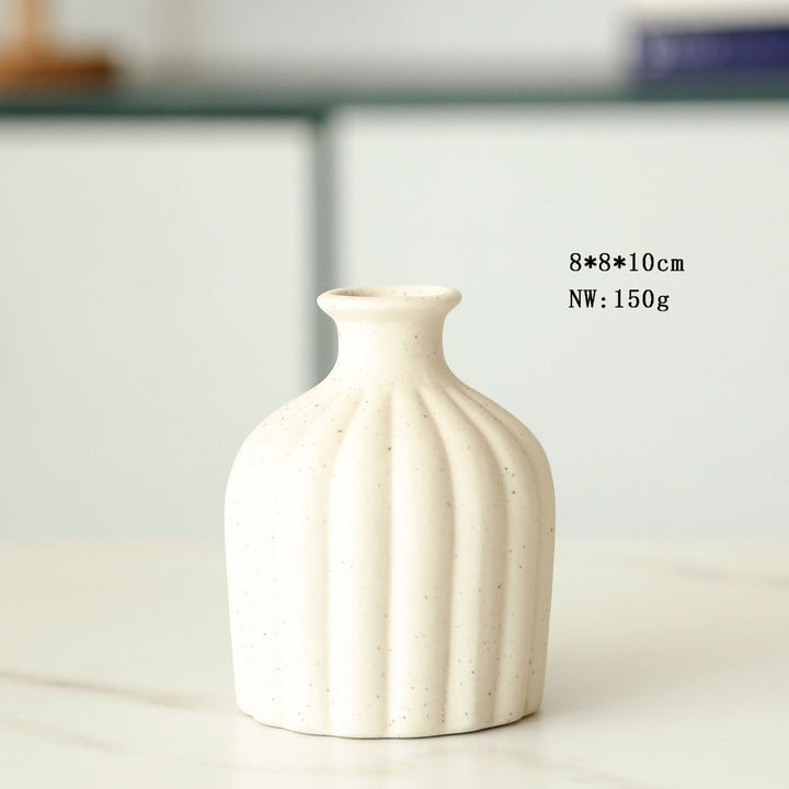 Modern Minimalist Ceramic Bud Vase Stornfeild