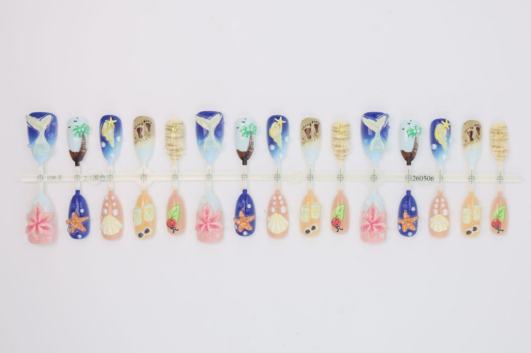 Artificial nail set with maritime patterns Stornfield