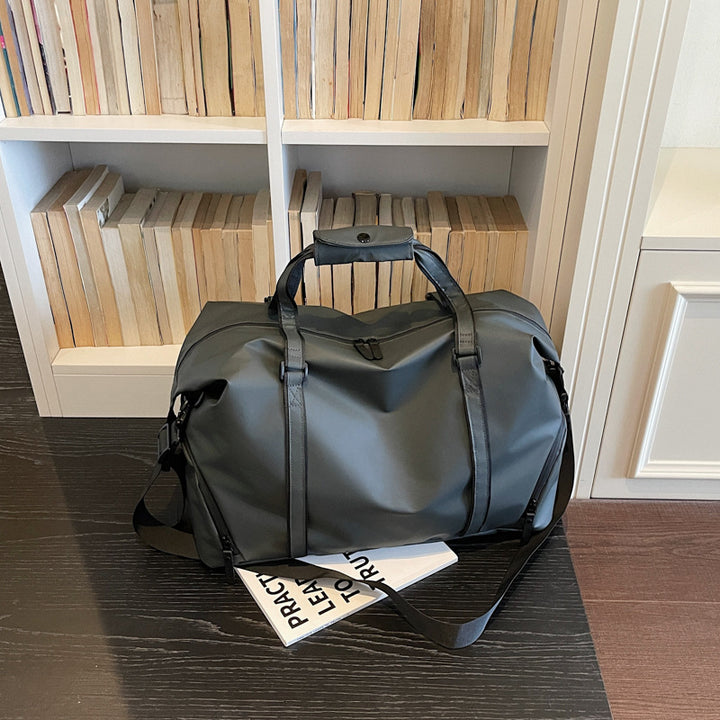 Sporty Travel Bag With Maximum Functionality Stornfield