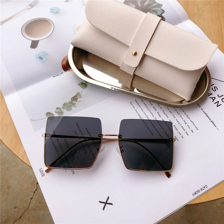 Fashionable Oversized Square Sunglasses Stornfield