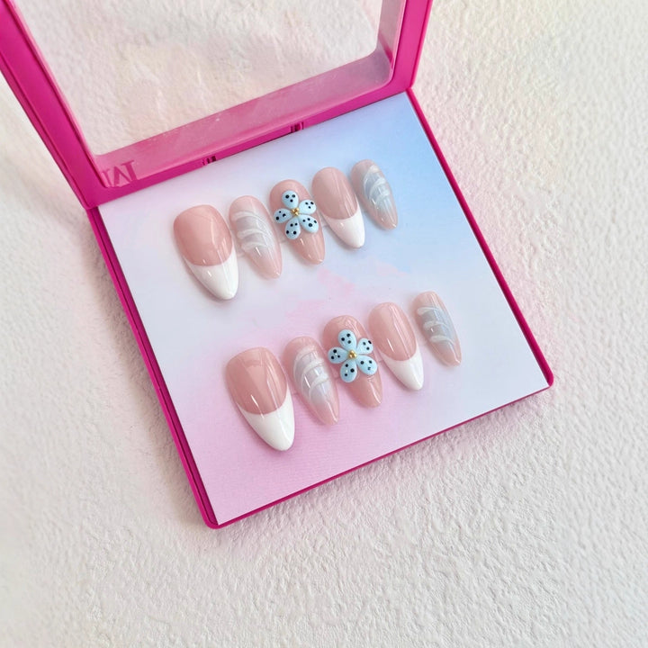 Decorative Press-On Nail Art Set with Floral and Nail Design Accents