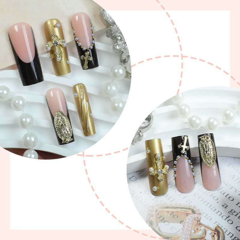 Artificial nail set with elegant glitter decorations and luxurious design Stornfield