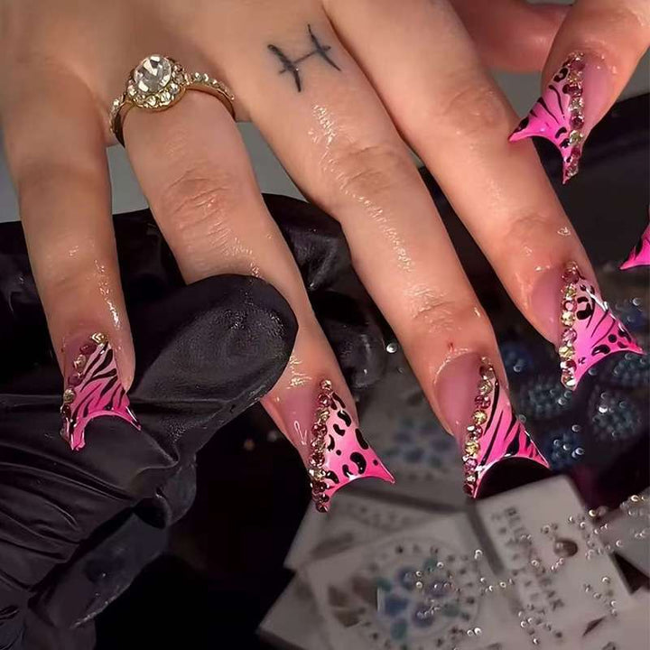 Artistic Stiletto Press-On Nail Set with Animal Print Accents Stornfield