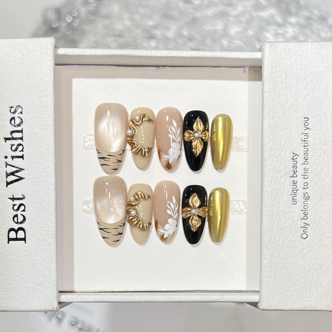 Artistic Press-On Nail Set with Decorative Floral Elements Stornfield