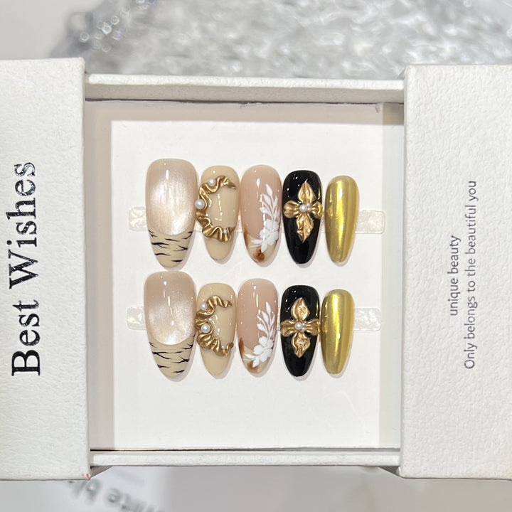 Artistic Press-On Nail Set with Decorative Floral Elements Stornfield