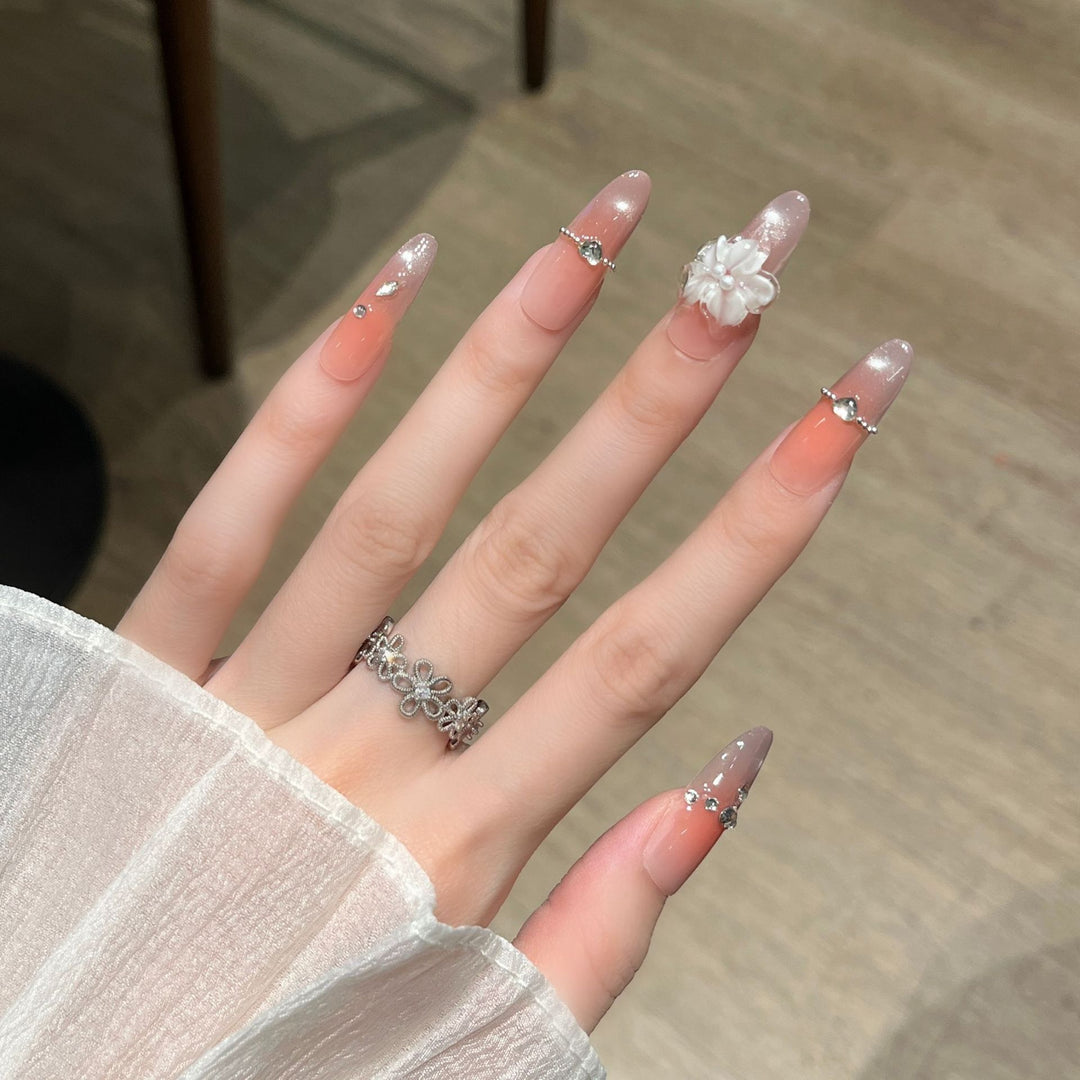 Elegant Floral-Embellished Press-On Nail Art Stornfield