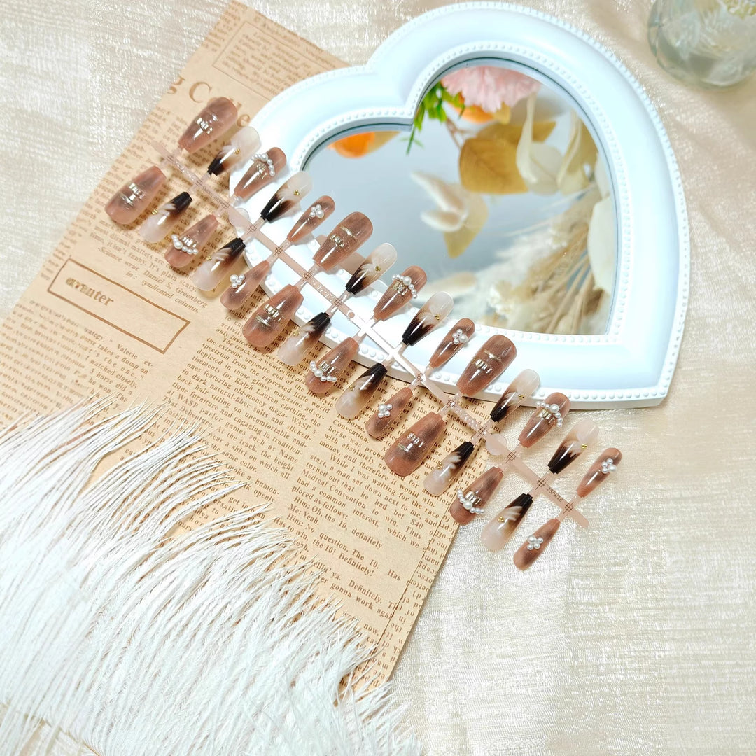 Nail Art Set with Elegant Gradient and Pearled Accents Stornfield