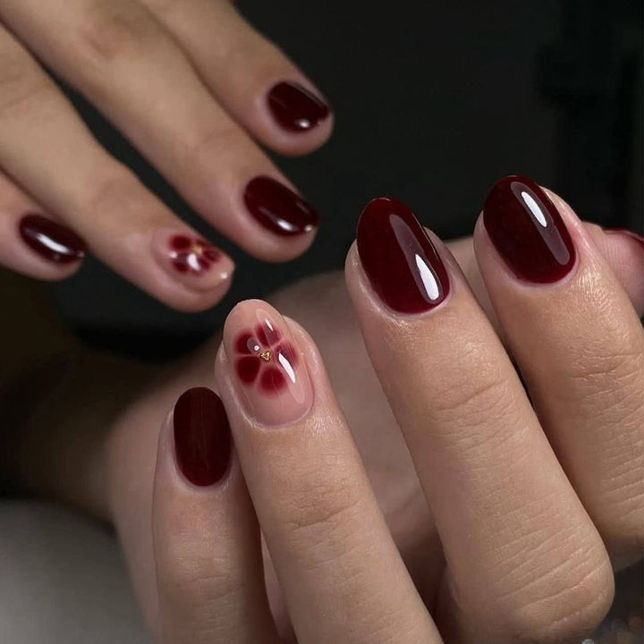 Artfully designed nail art Stornfield