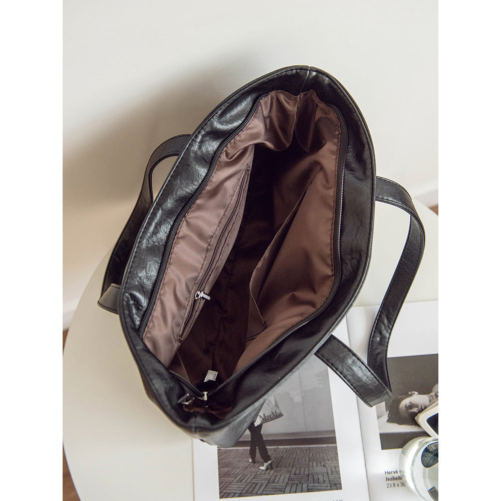 Luxurious Leather Tote Bag Stornfield