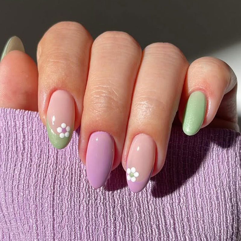 Artistic Floral Accent Nail Tips
