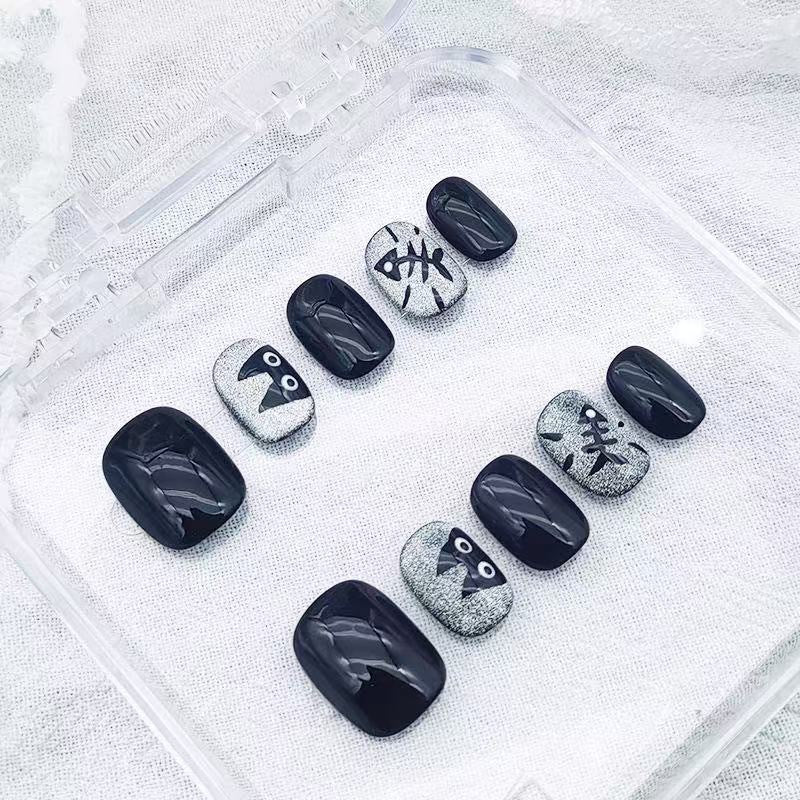 Creative artificial nails with cat and fish design