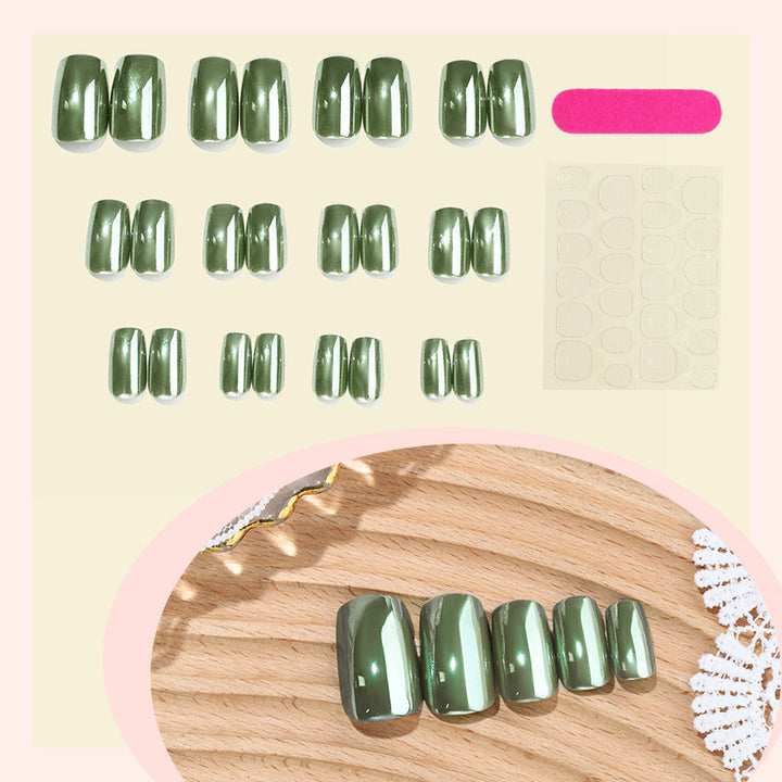 Artificial Nail Set with Elegant, Glossy Design Stornfield