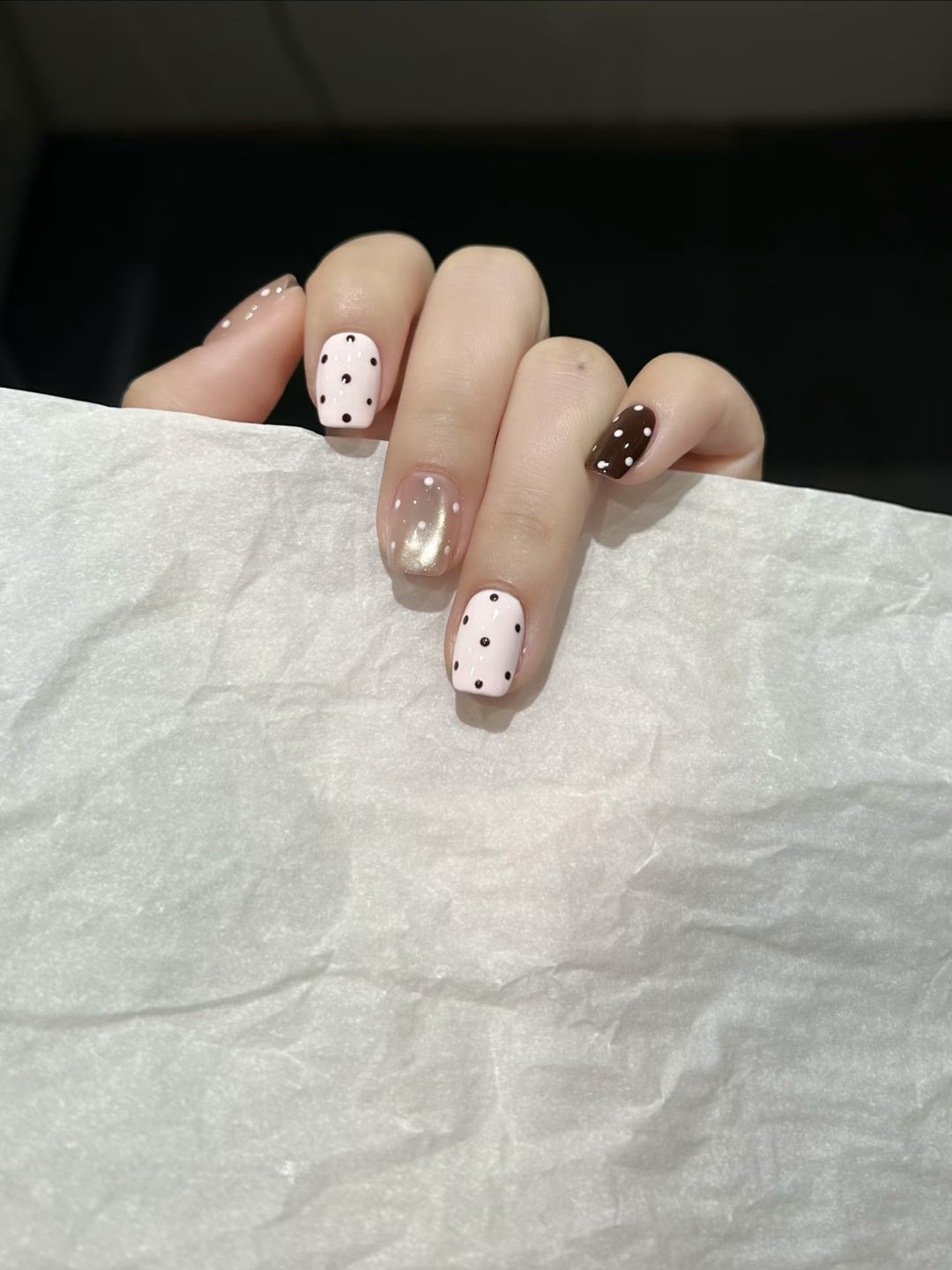Creative Dotted Press-On Nail Art Set