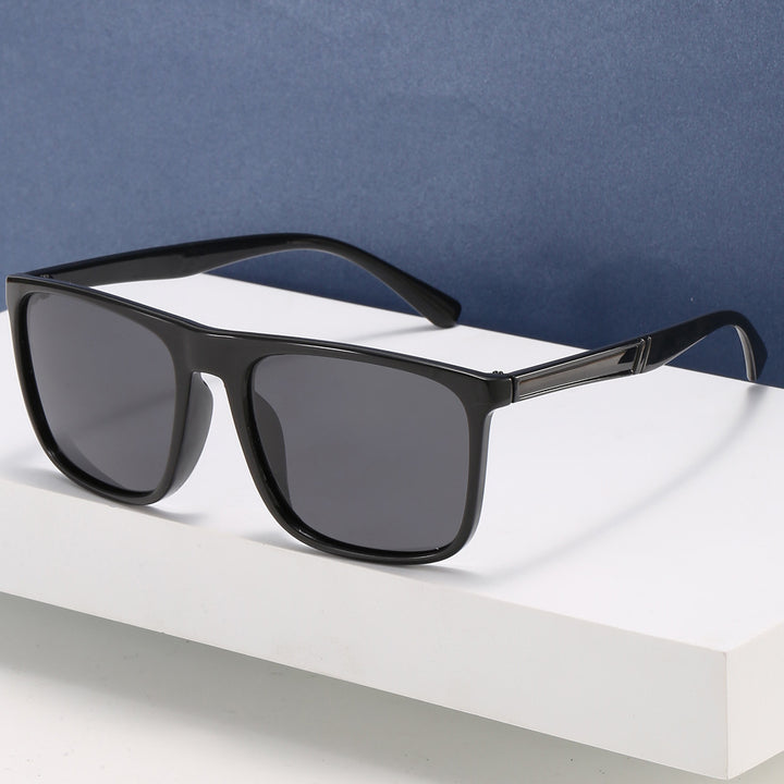 Women's modern sunglasses in minimalist design Stornfield
