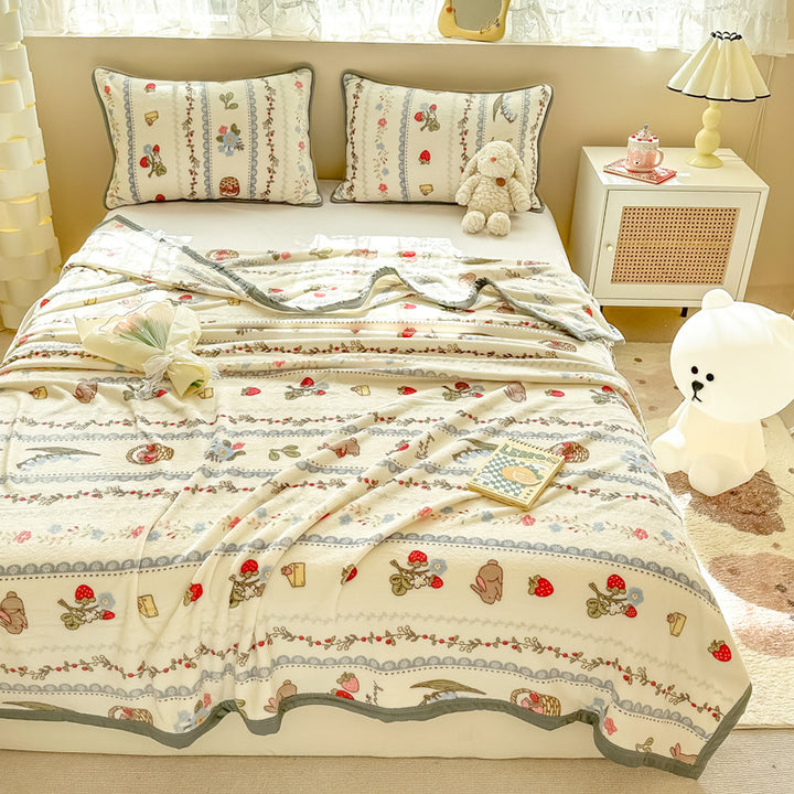 Plush Floral Bedspread and Pillowcase Set