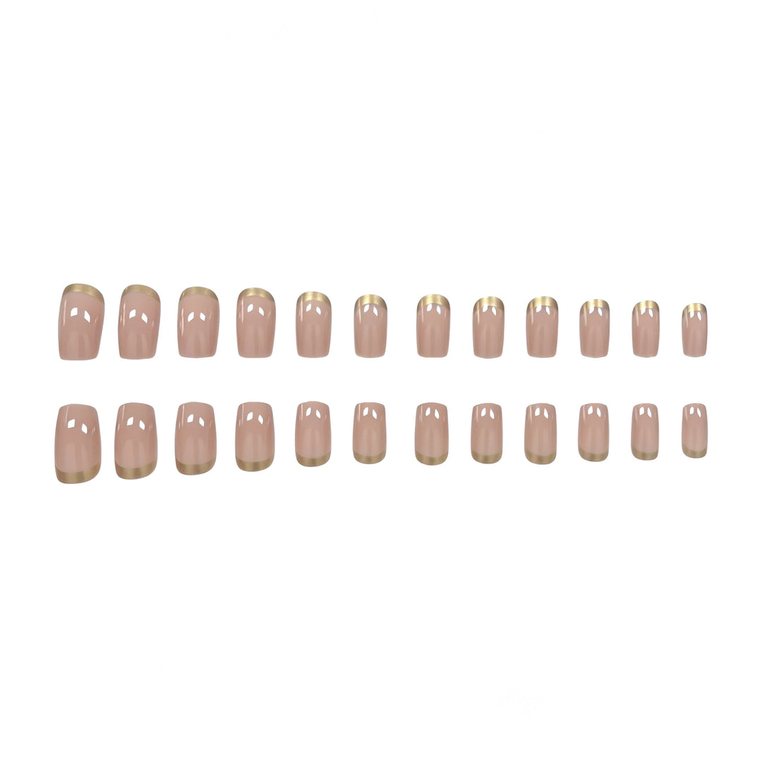Elegant Gold-Trimmed Nail Art Stornfield