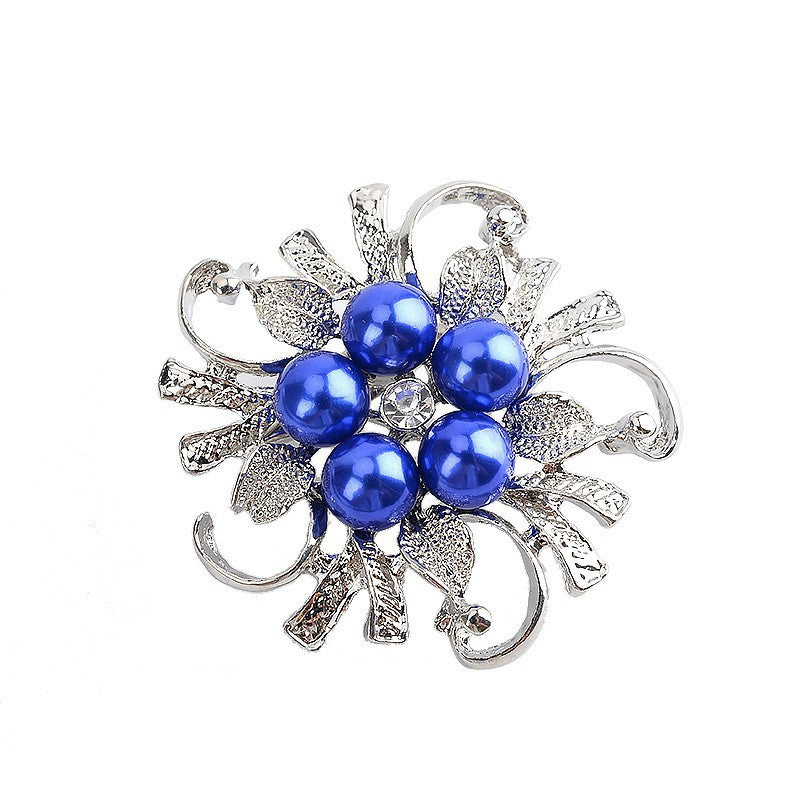 Glamorous brooch with pearl set Stornfield