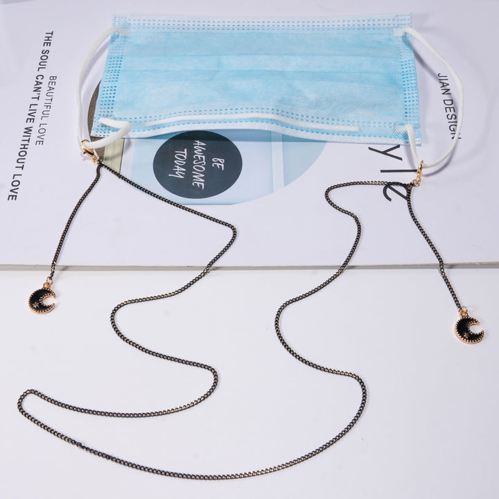 Elegant Eyewear Chain Holder Stornfield