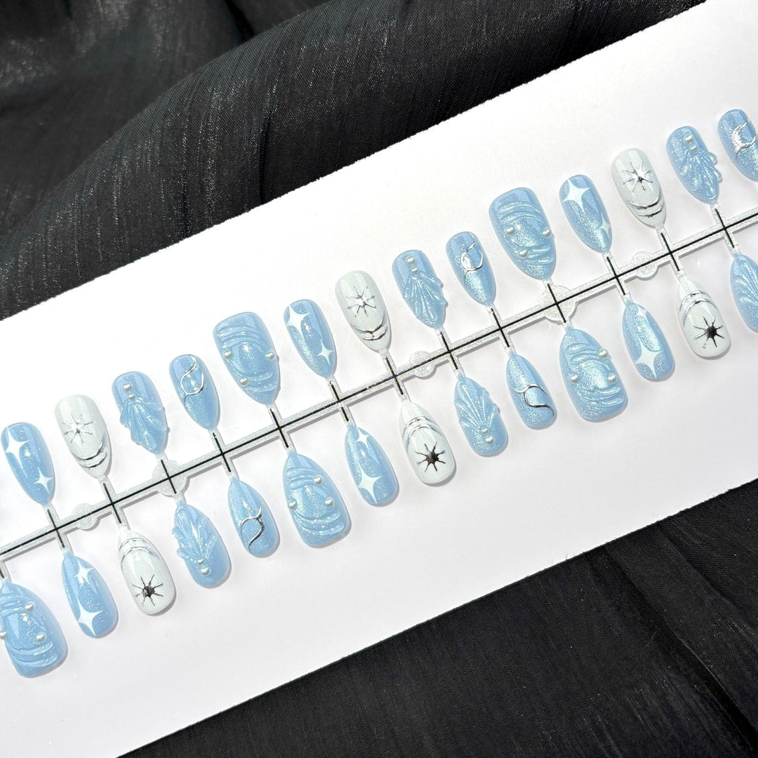 Elegant Polka Dot and Lace Press-On Nail Set