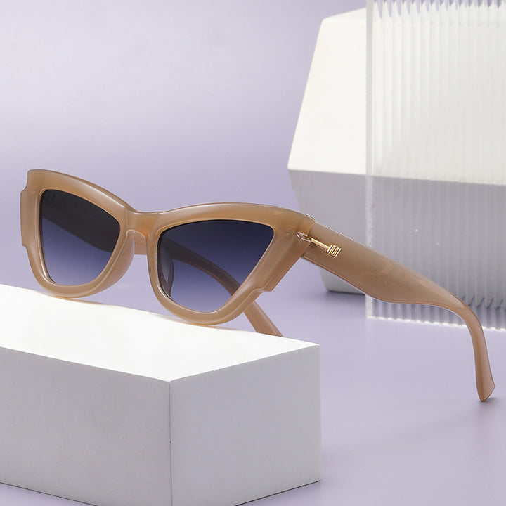 Women's fashionable sunglasses in extravagant tortoiseshell design Stornfield