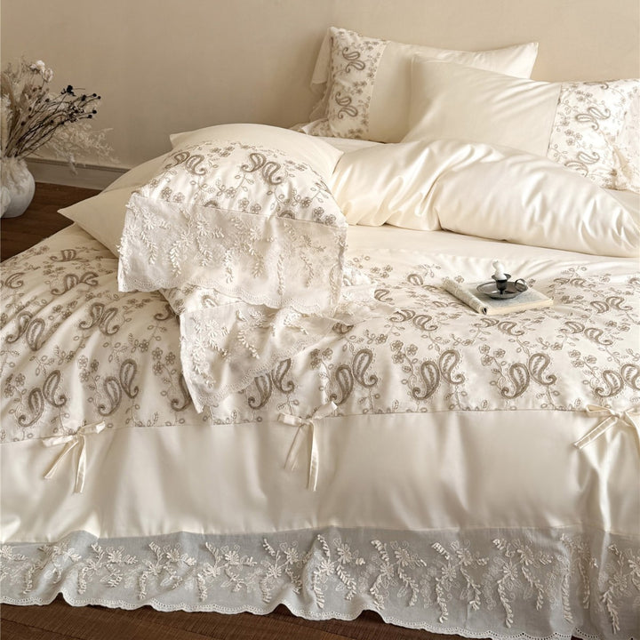 Embroidered Scalloped Lace Duvet Cover Set with Bedskirt