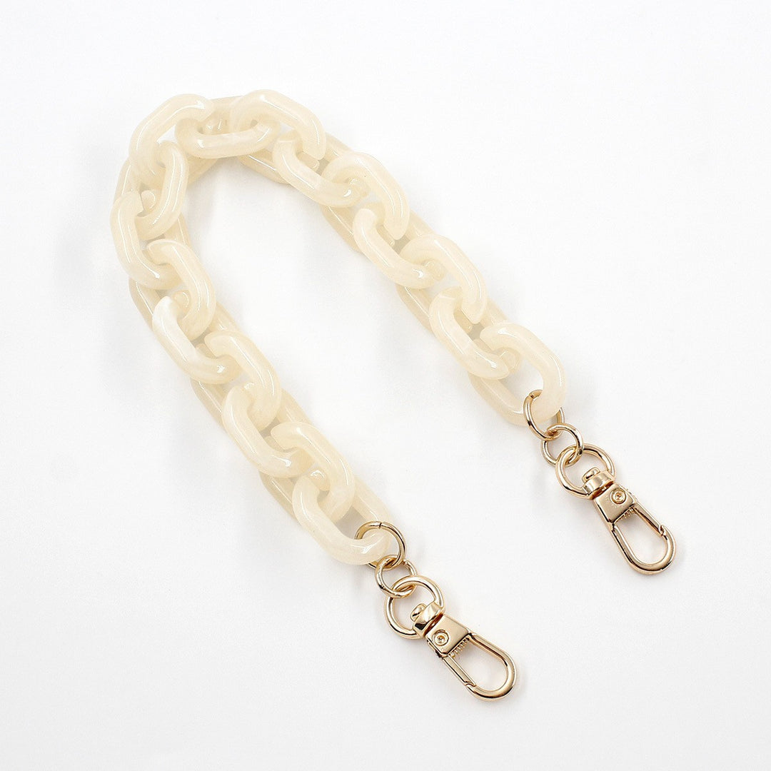 Elegant Beaded Eyewear Chain Stornfield